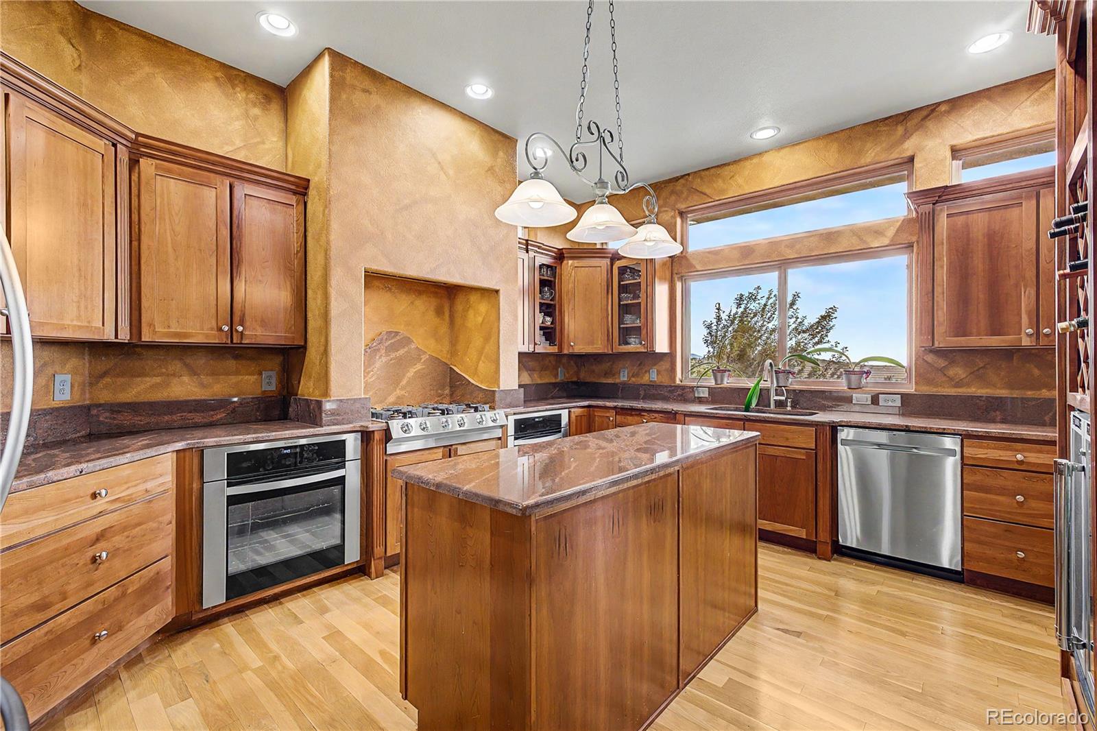 11164 W Yucca