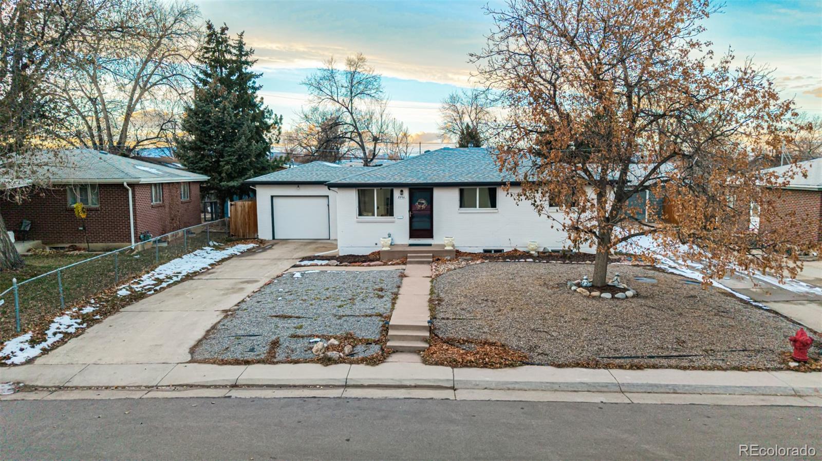 8861 Hastings Way