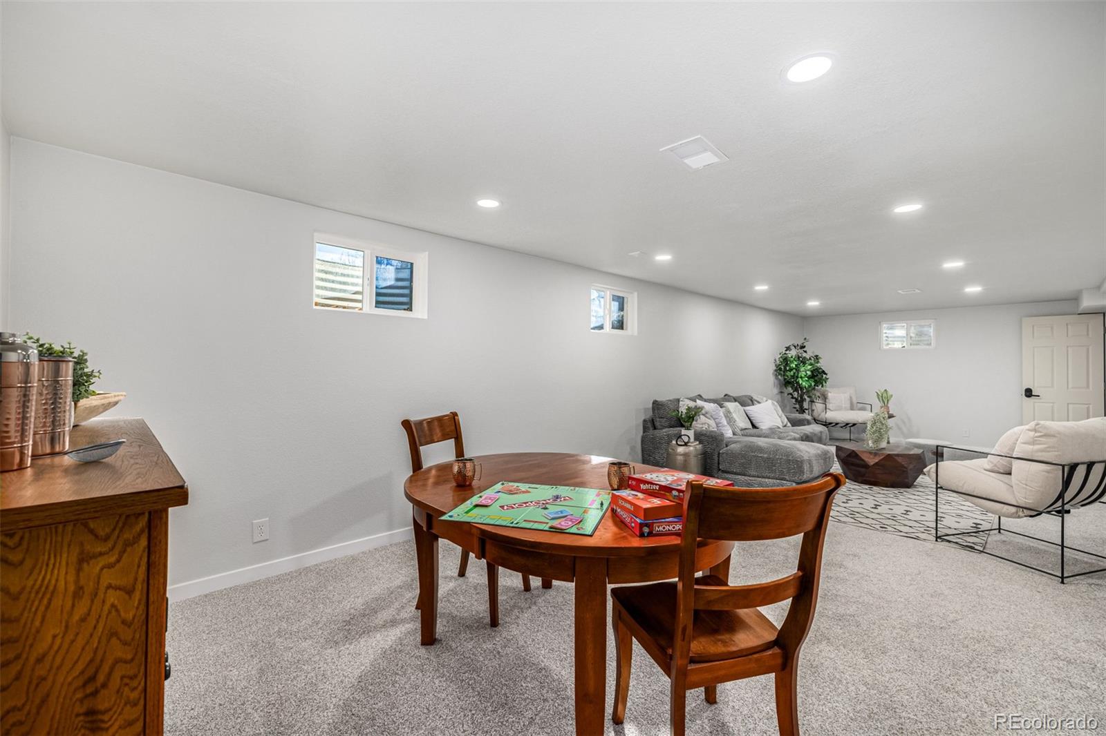 8861 Hastings Way