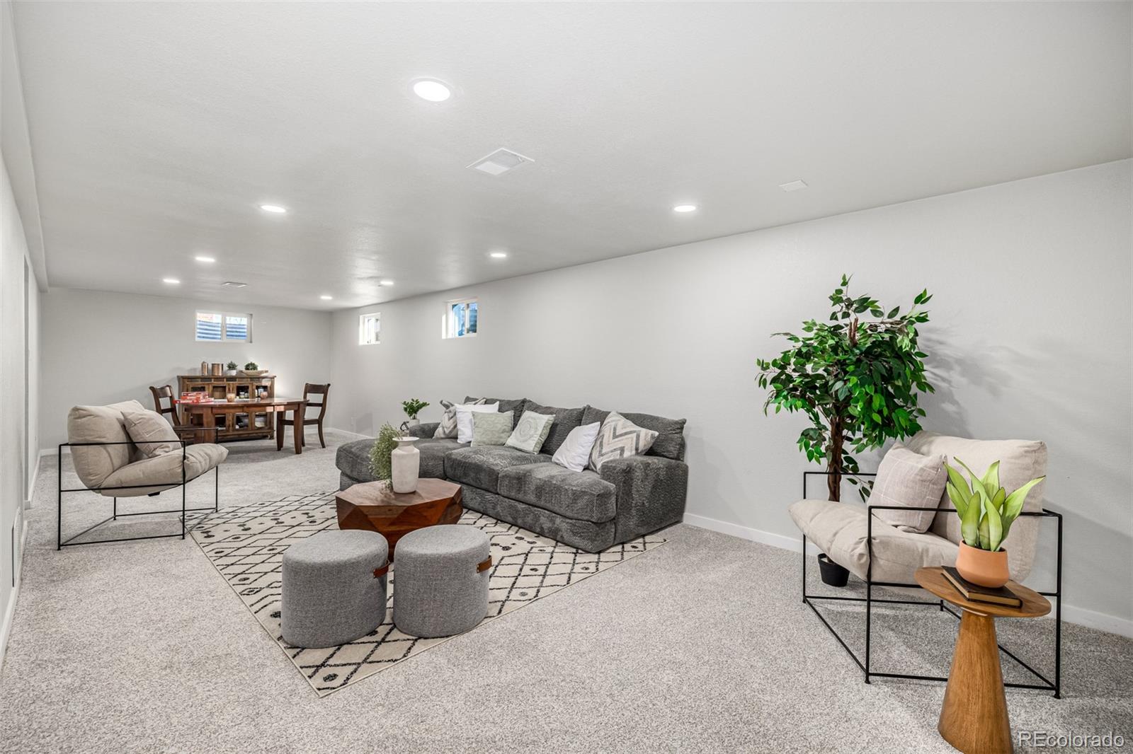 8861 Hastings Way
