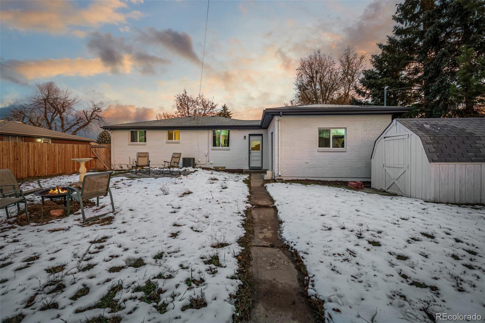8861 Hastings Way