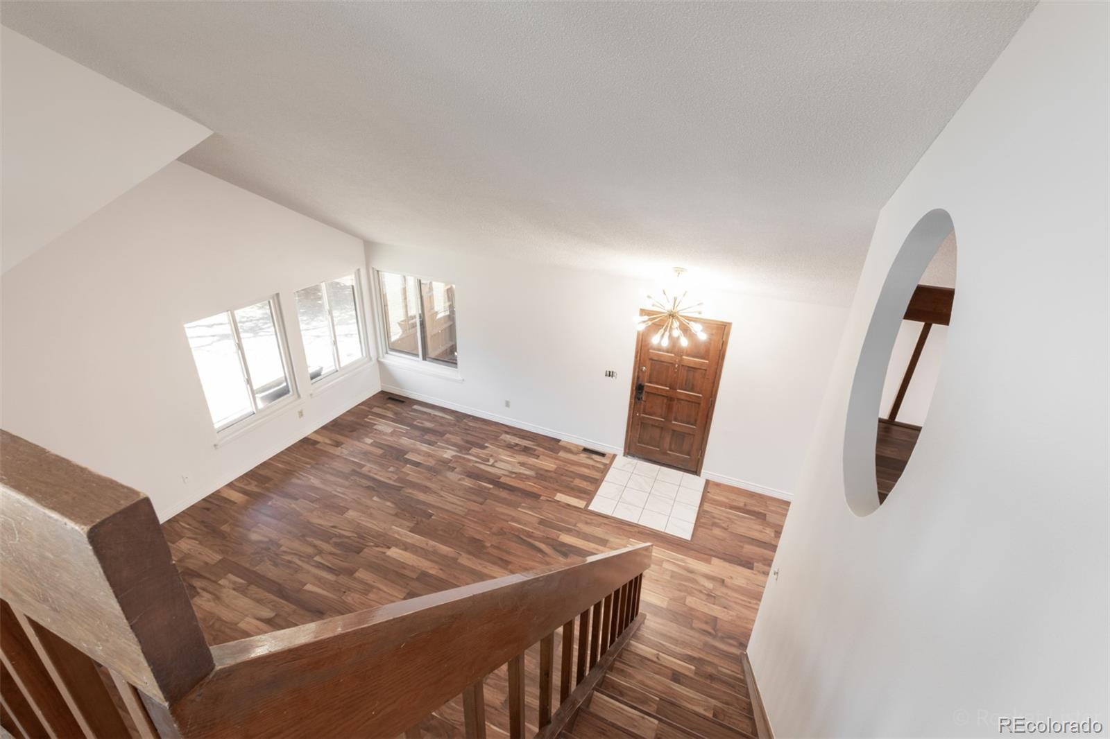 135 S Eagle Circle