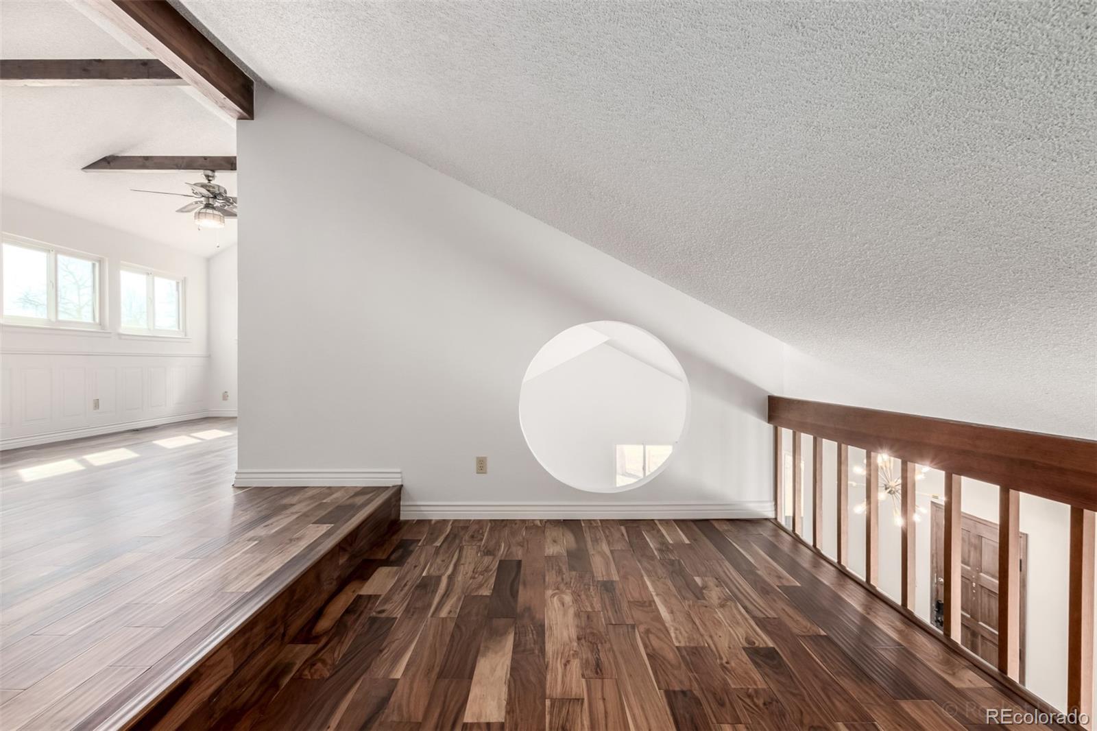135 S Eagle Circle