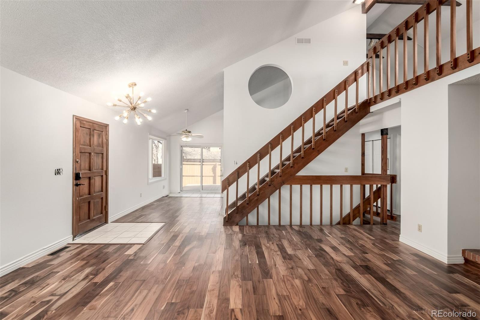 135 S Eagle Circle