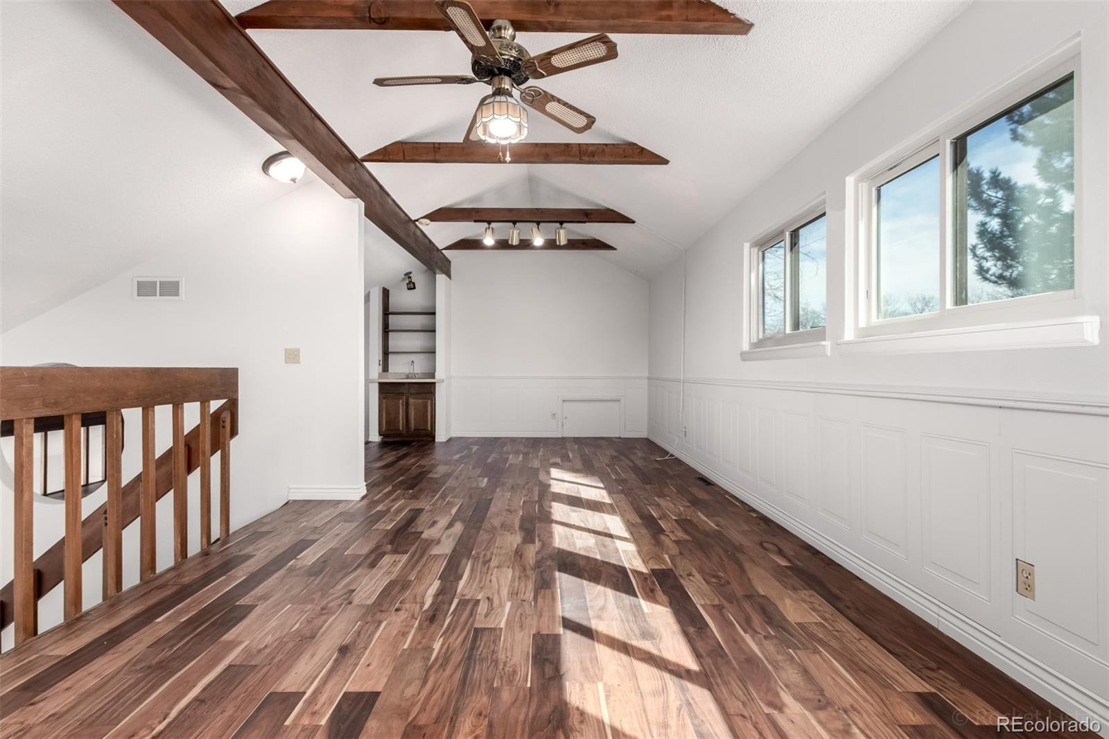 135 S Eagle Circle