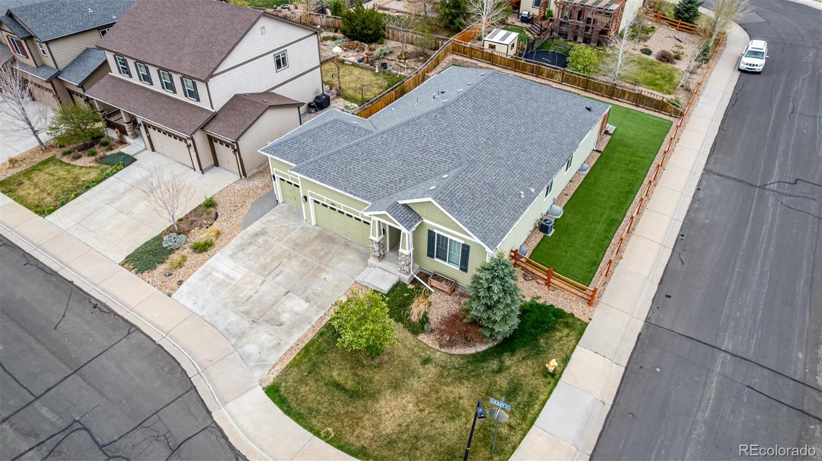 7814 Grady Circle