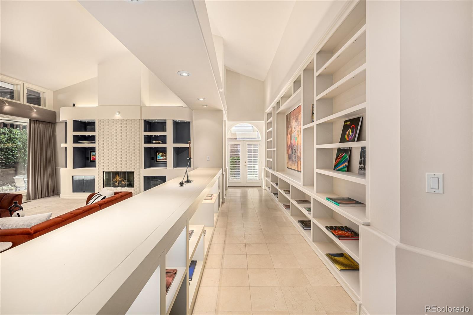400 S Steele Street Unit: 64