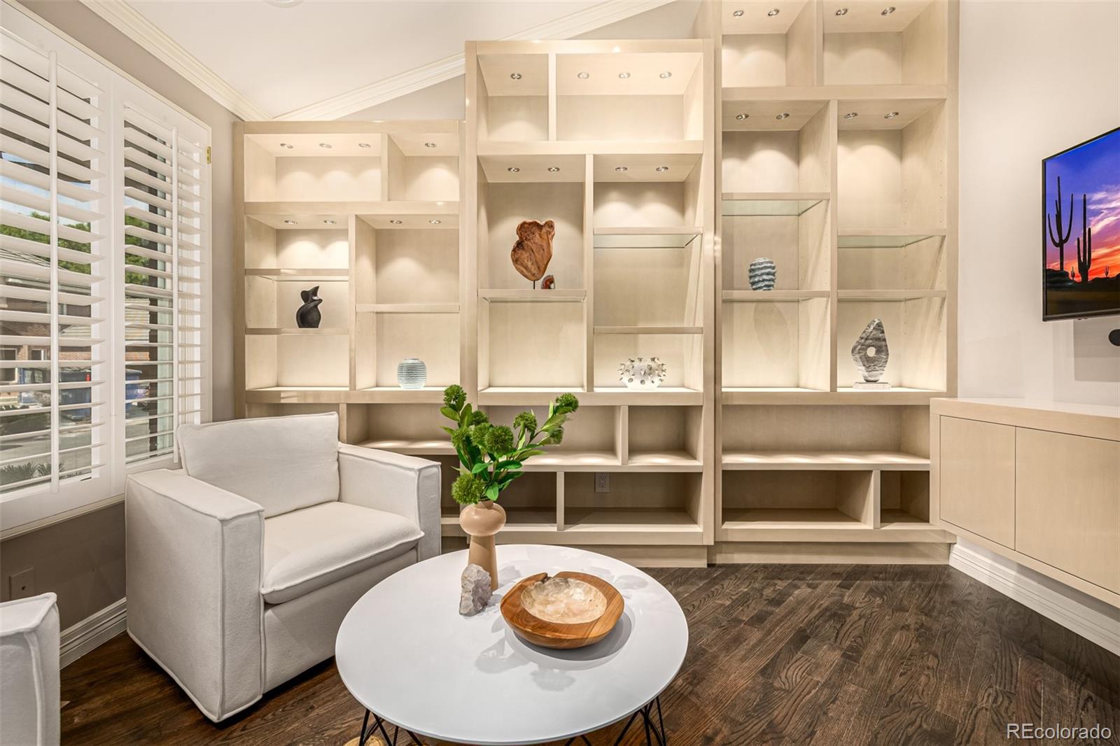 400 S Steele Street Unit: 64