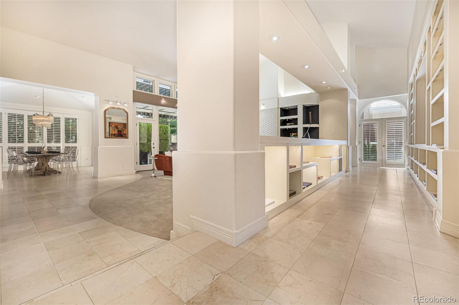 400 S Steele Street Unit: 64