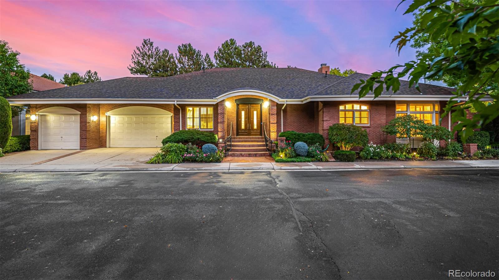 400 S Steele Street Unit: 64