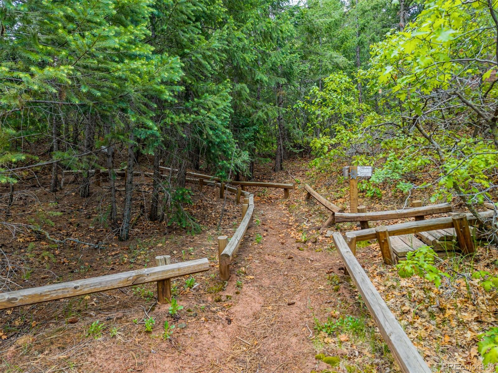 6438 Thunderbird Road