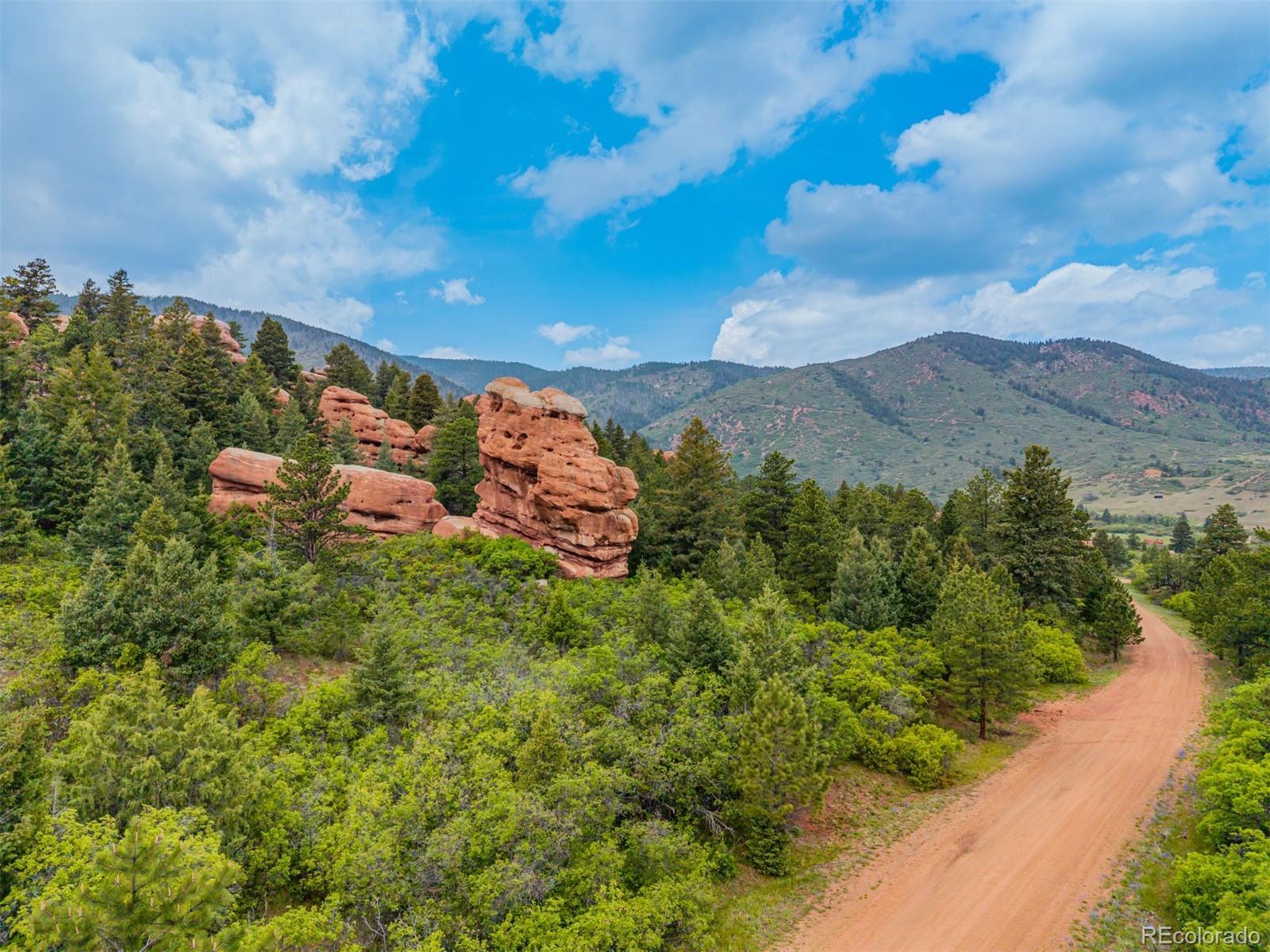 6438 Thunderbird Road