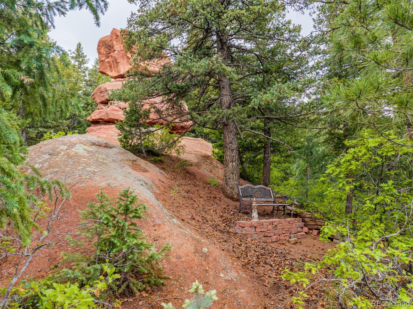 6438 Thunderbird Road