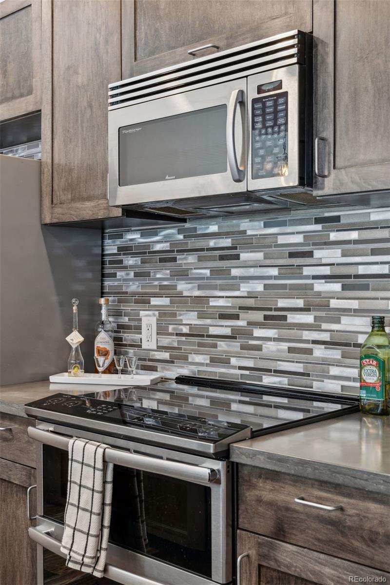 3100 Huron Street Unit: 4Q