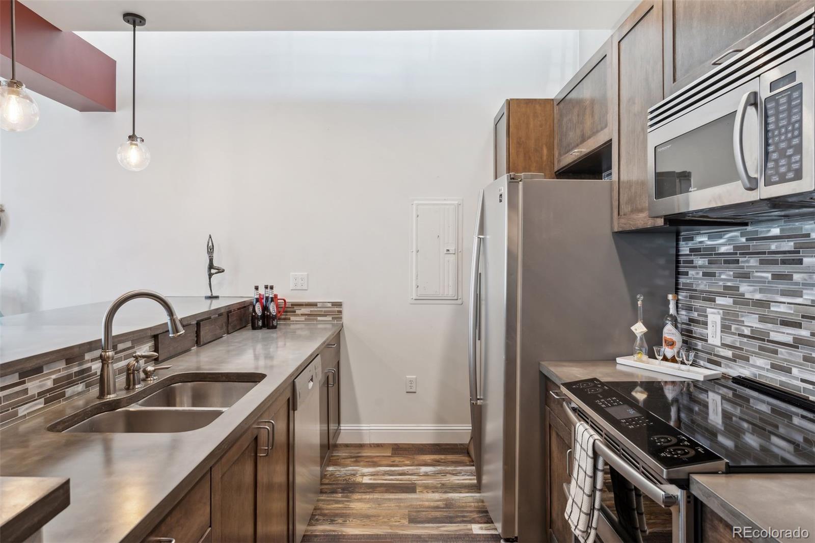 3100 Huron Street Unit: 4Q