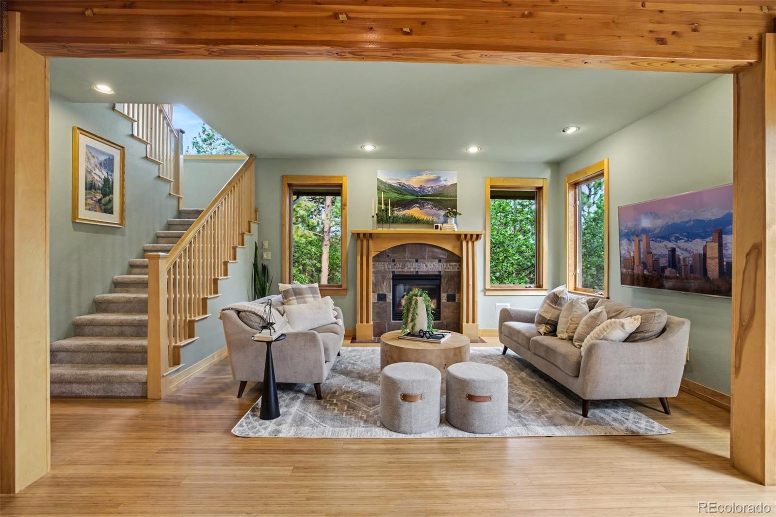 400 Valley Crescent Street