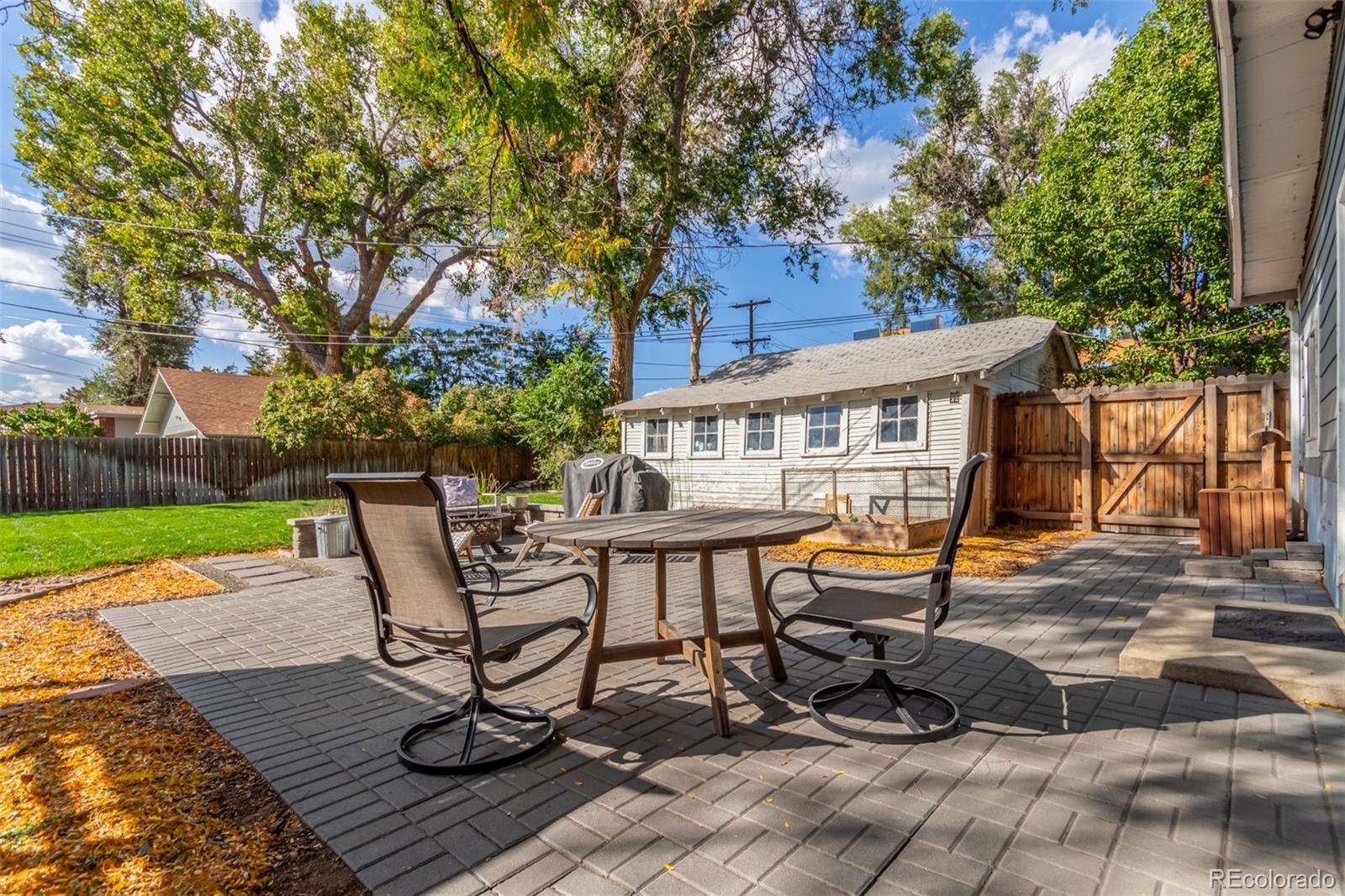 1369 Teller Street