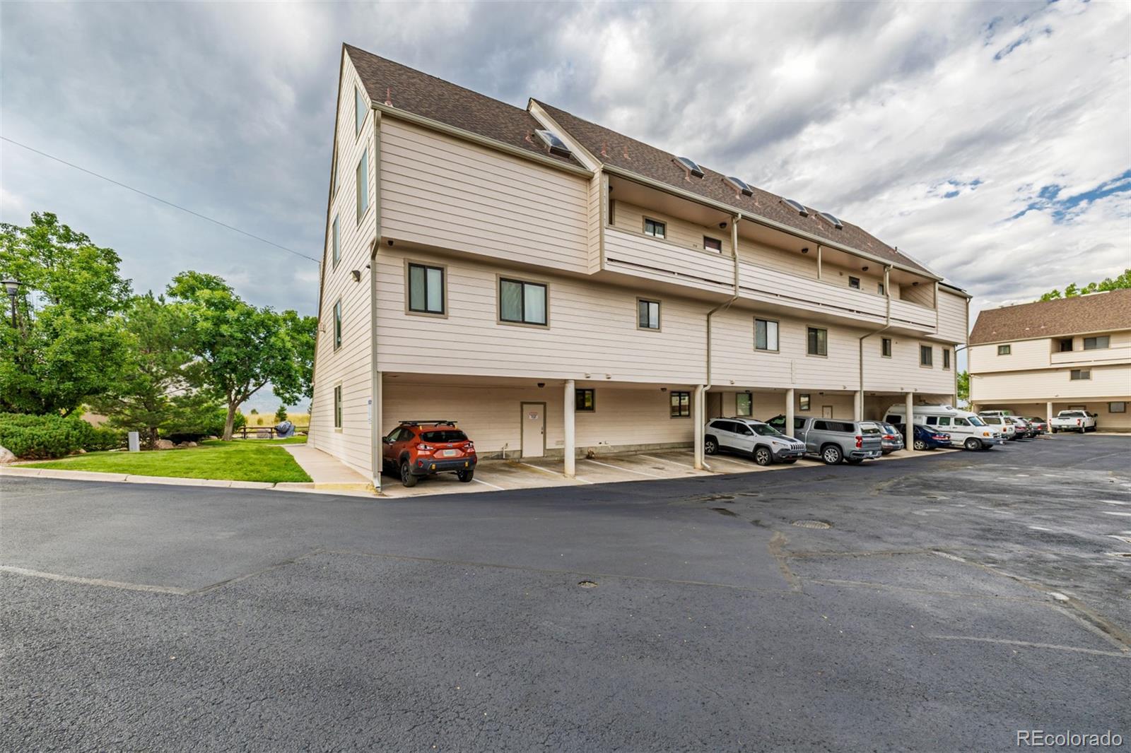 4226 S Eldridge Street Unit: 103