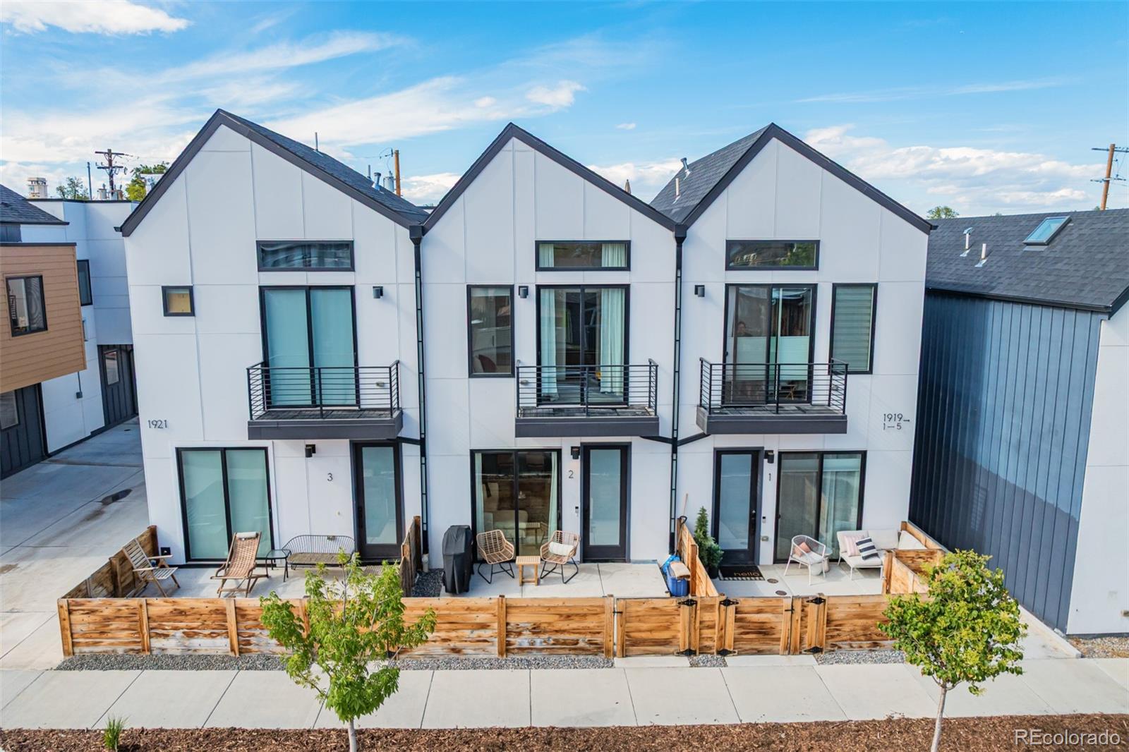 1921 W Elk Place Unit: 2