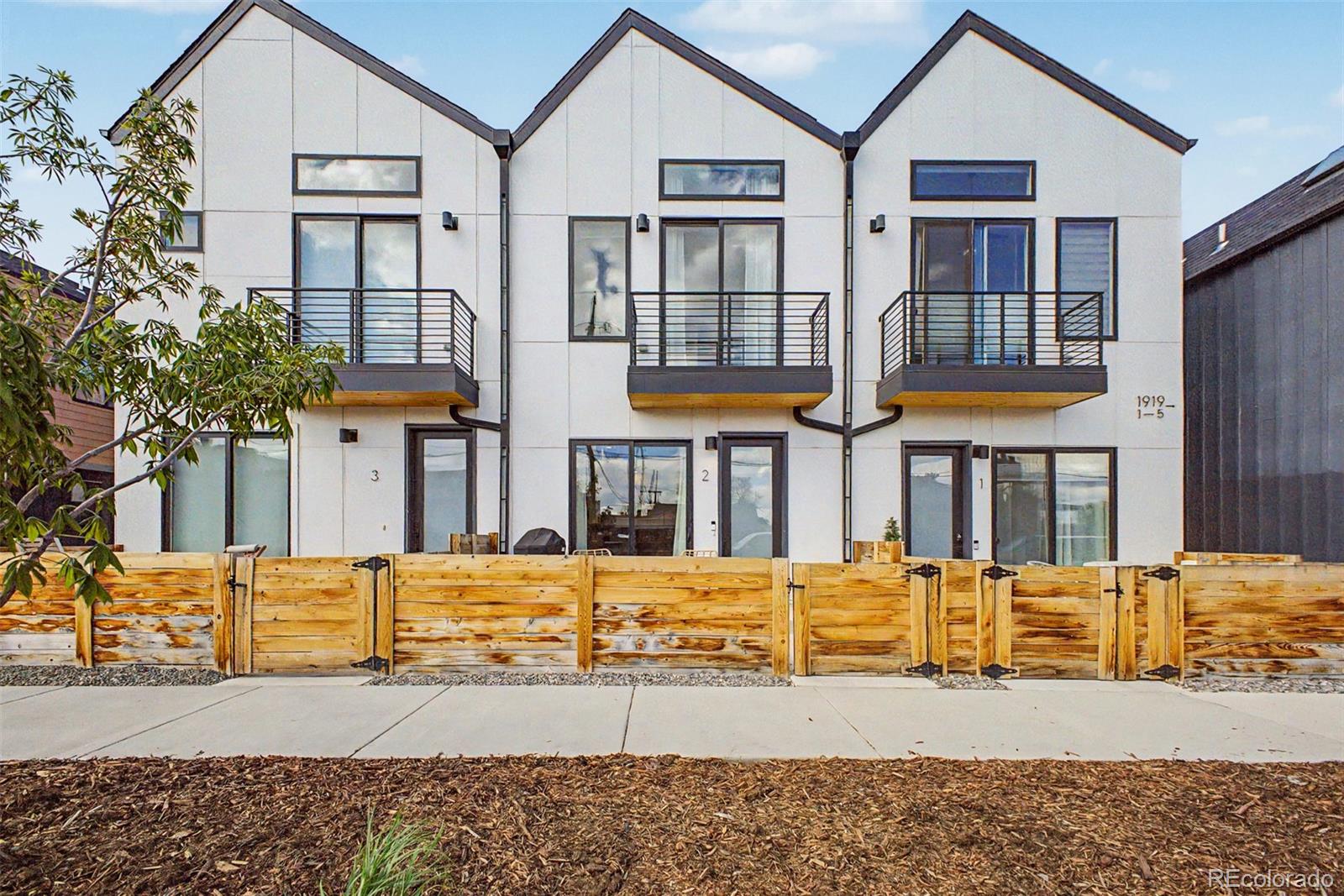 1921 W Elk Place Unit: 2