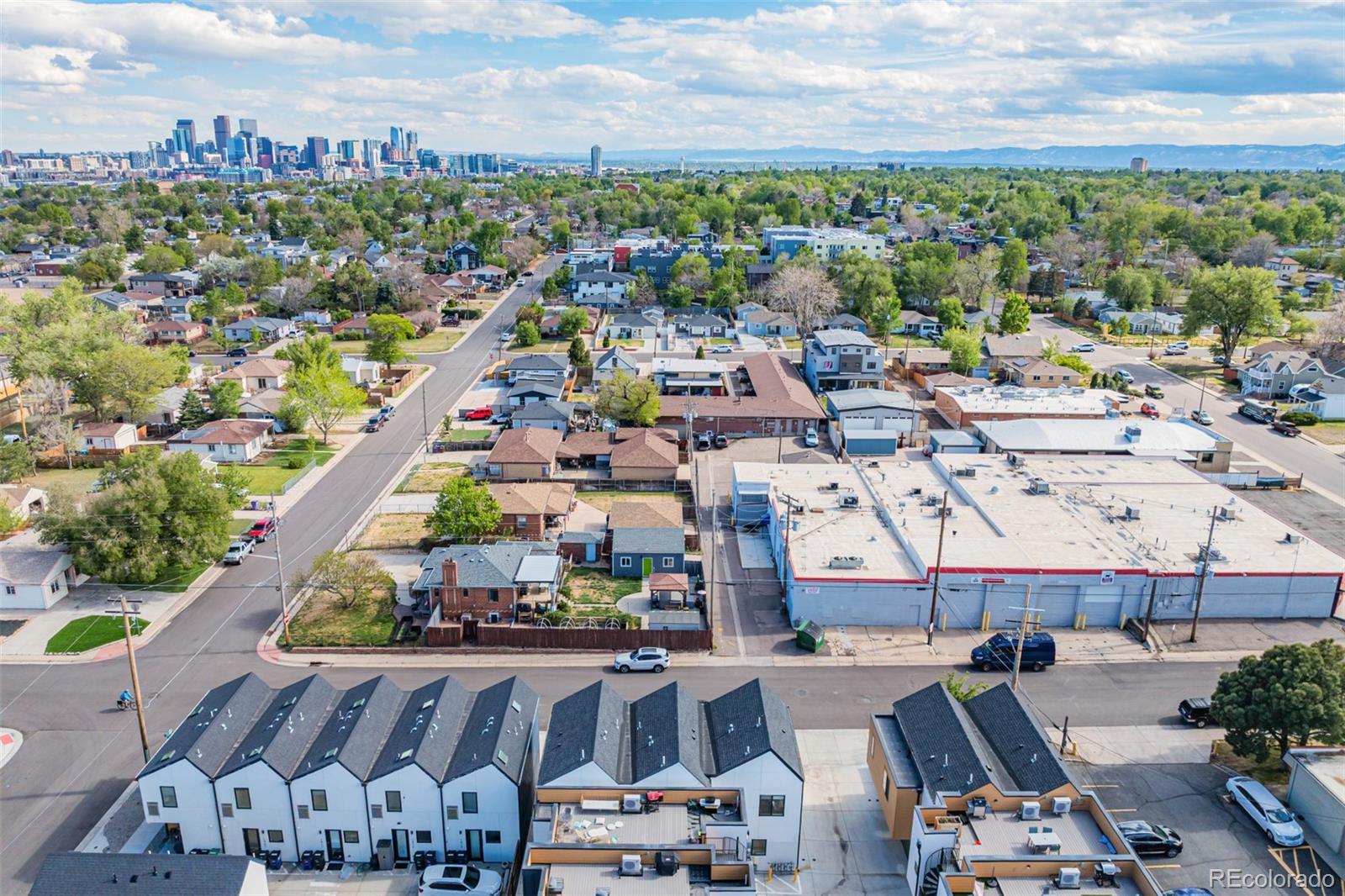 1921 W Elk Place Unit: 2