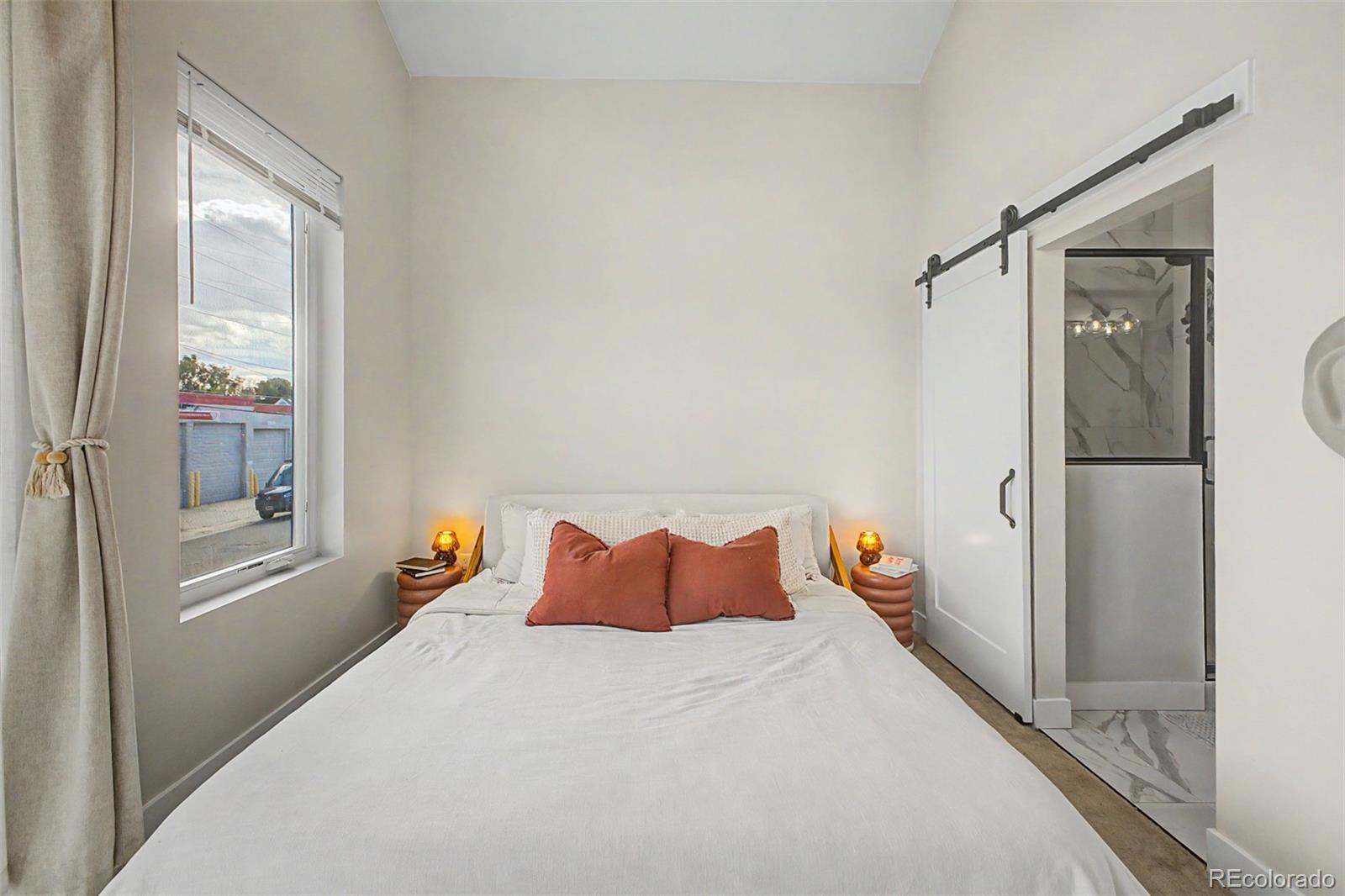 1921 W Elk Place Unit: 2