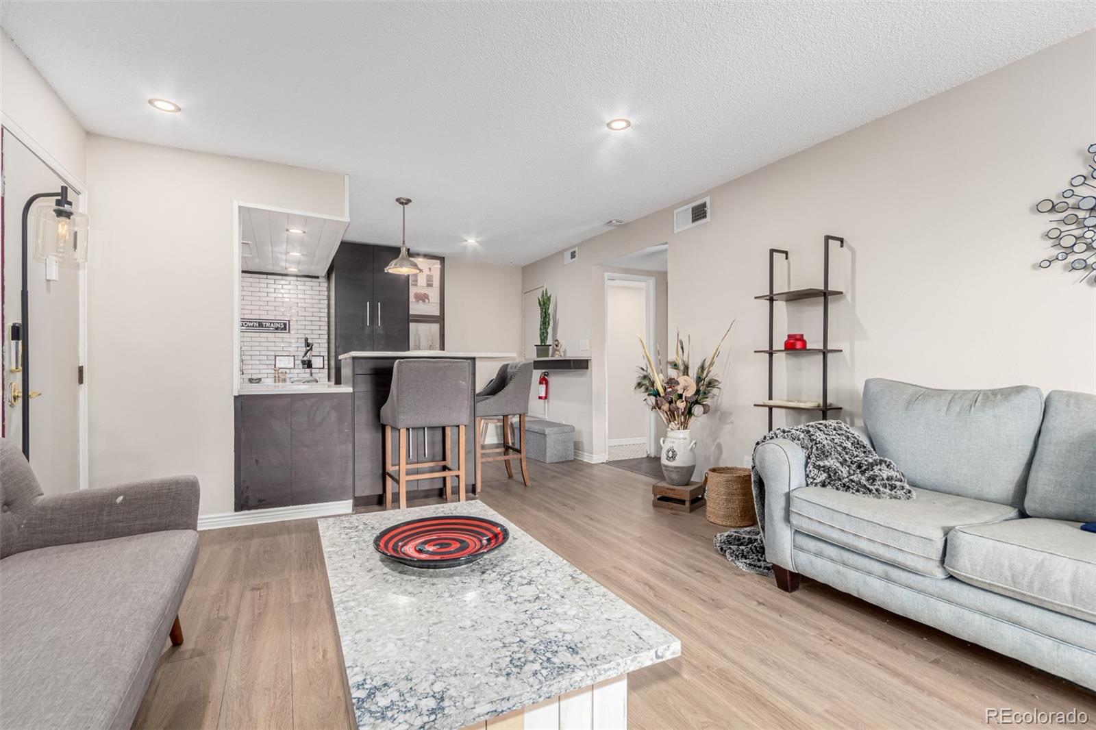 8335 Fairmount Drive Unit: 10-208