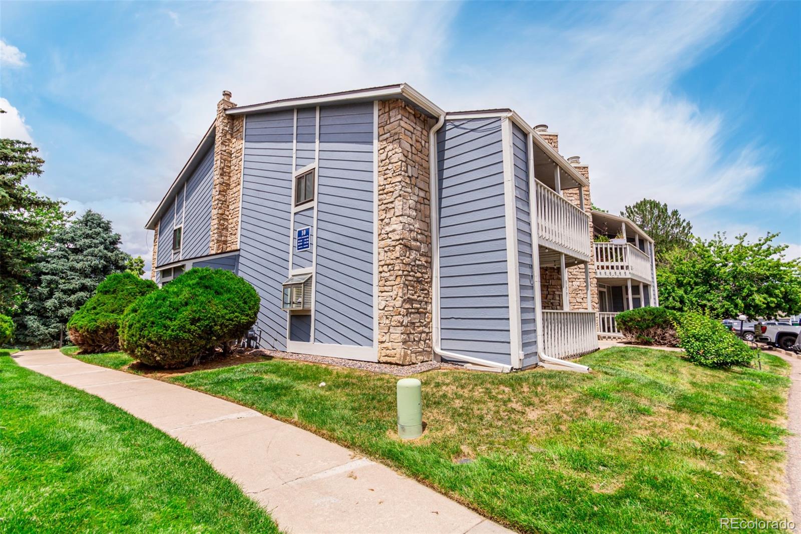 8335 Fairmount Drive Unit: 10-208