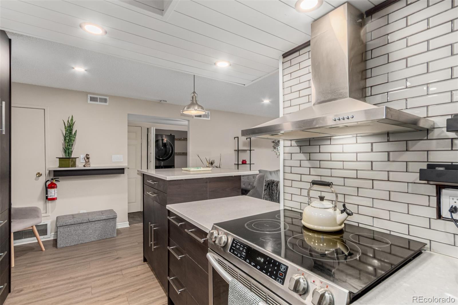 8335 Fairmount Drive Unit: 10-208