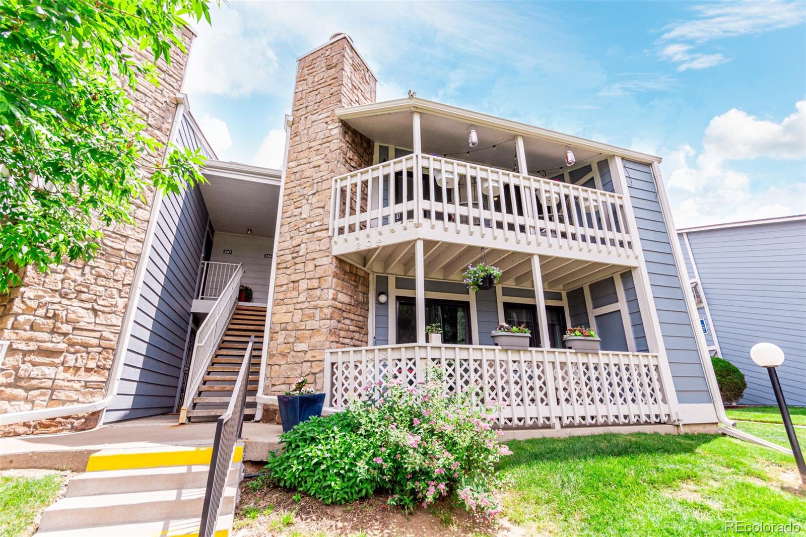8335 Fairmount Drive Unit: 10-208