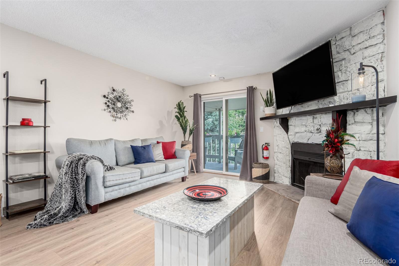 8335 Fairmount Drive Unit: 10-208