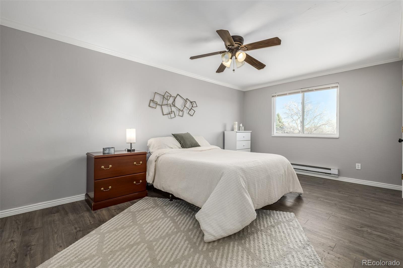 1132 S Salida Way