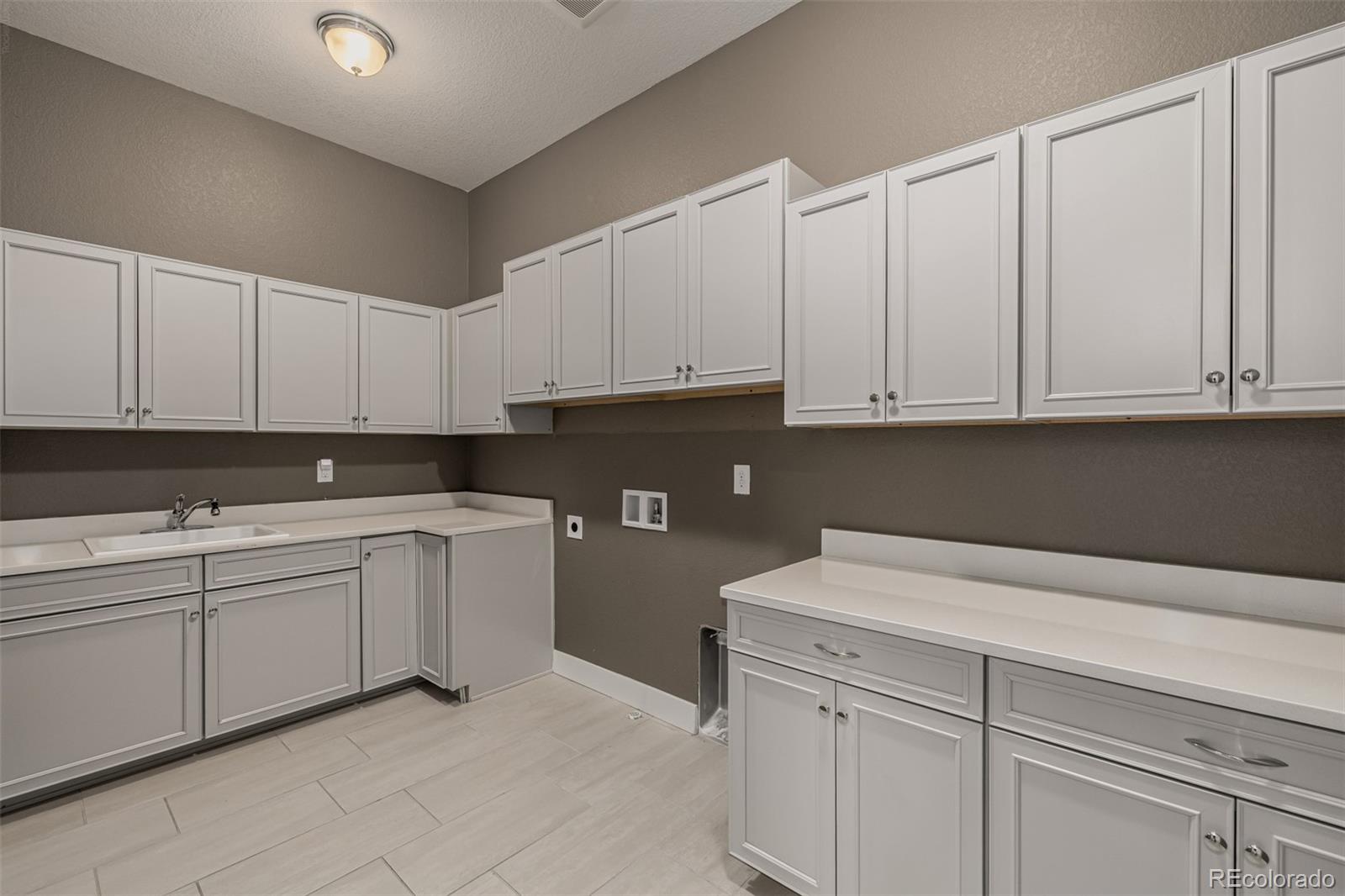 1182 Red Iron Court