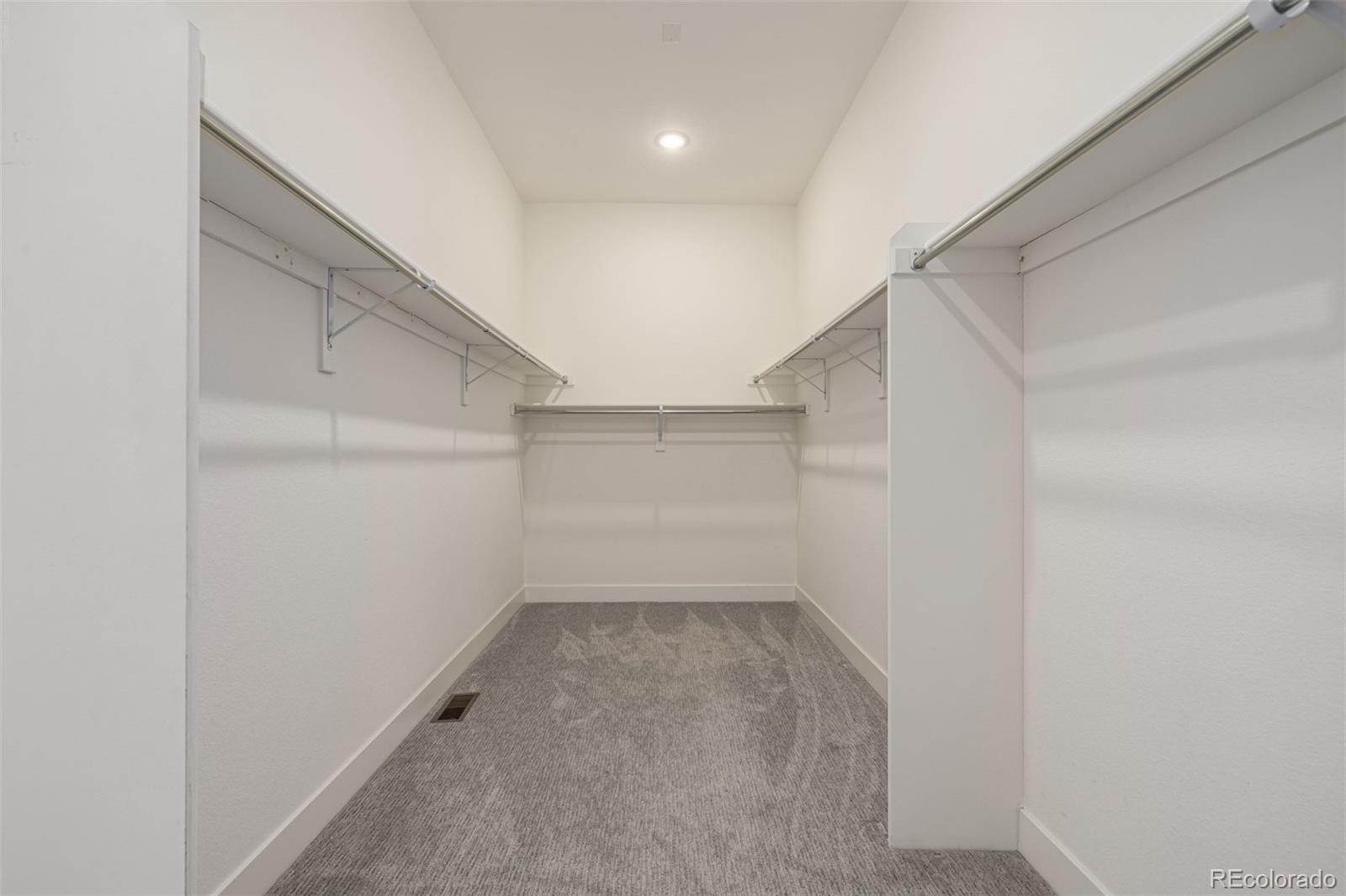 1182 Red Iron Court