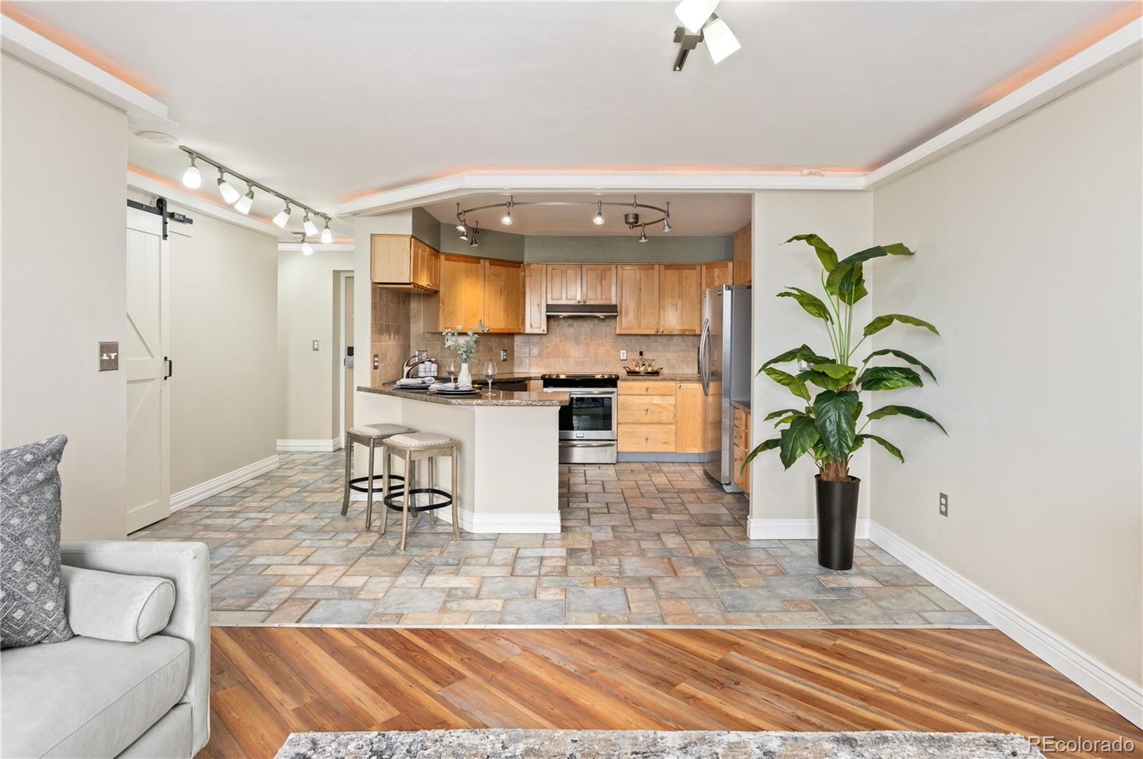 1625 Larimer Street Unit: 3008
