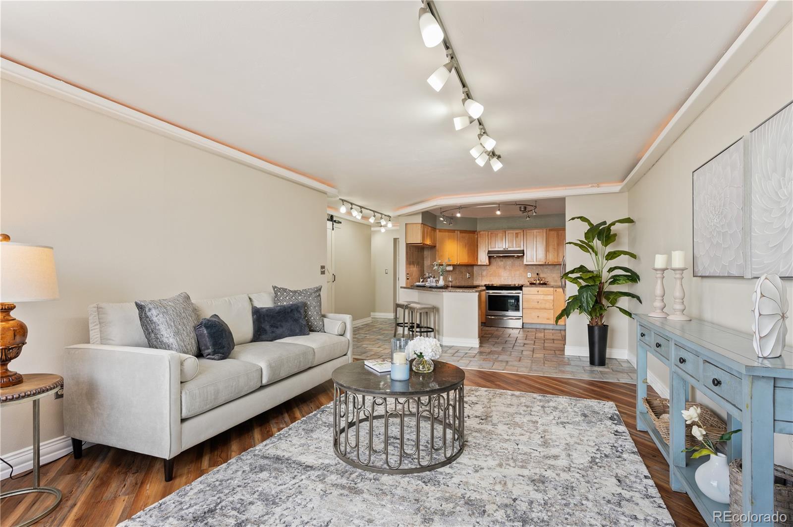 1625 Larimer Street Unit: 3008