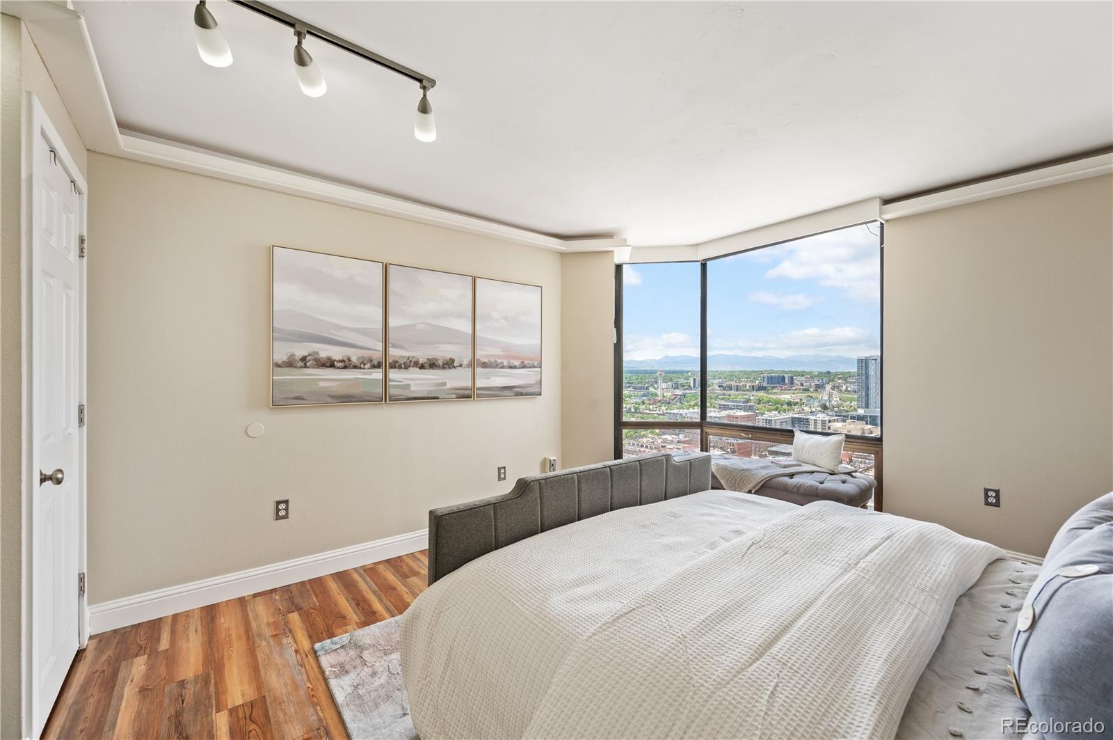 1625 Larimer Street Unit: 3008