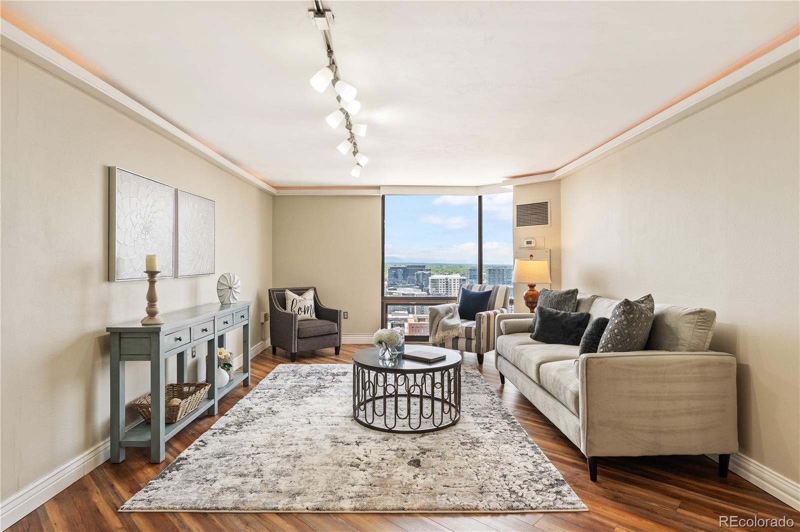 1625 Larimer Street Unit: 3008