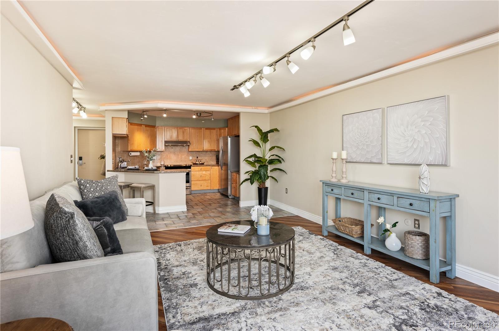 1625 Larimer Street Unit: 3008