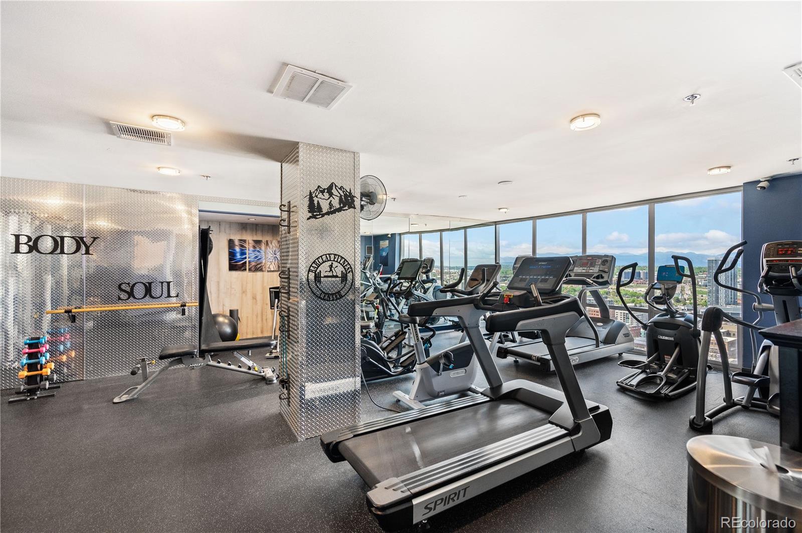 1625 Larimer Street Unit: 3008