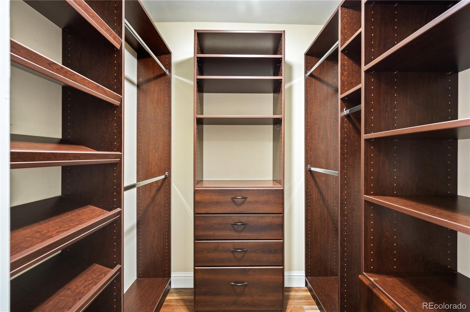 1625 Larimer Street Unit: 3008