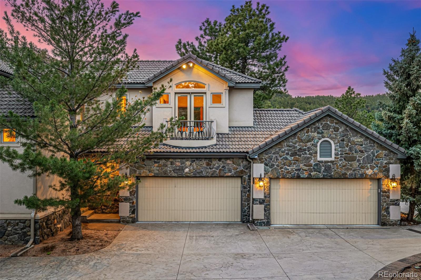 22554 Treetop Lane