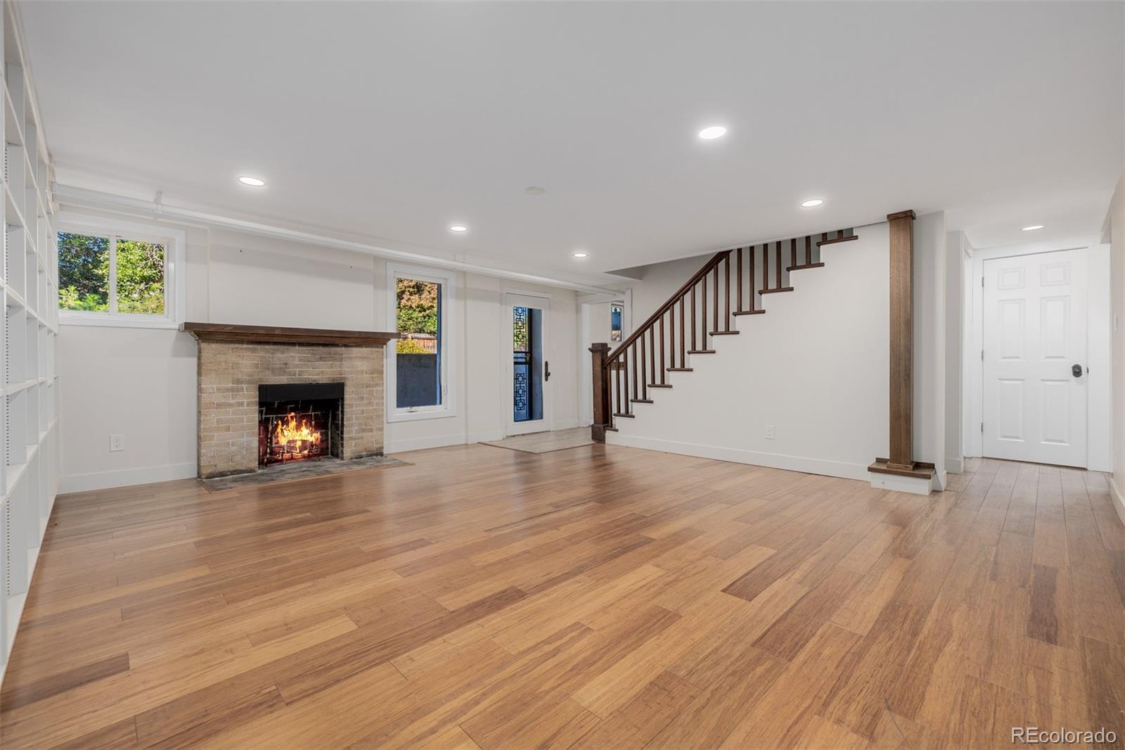 2582 Eudora Street