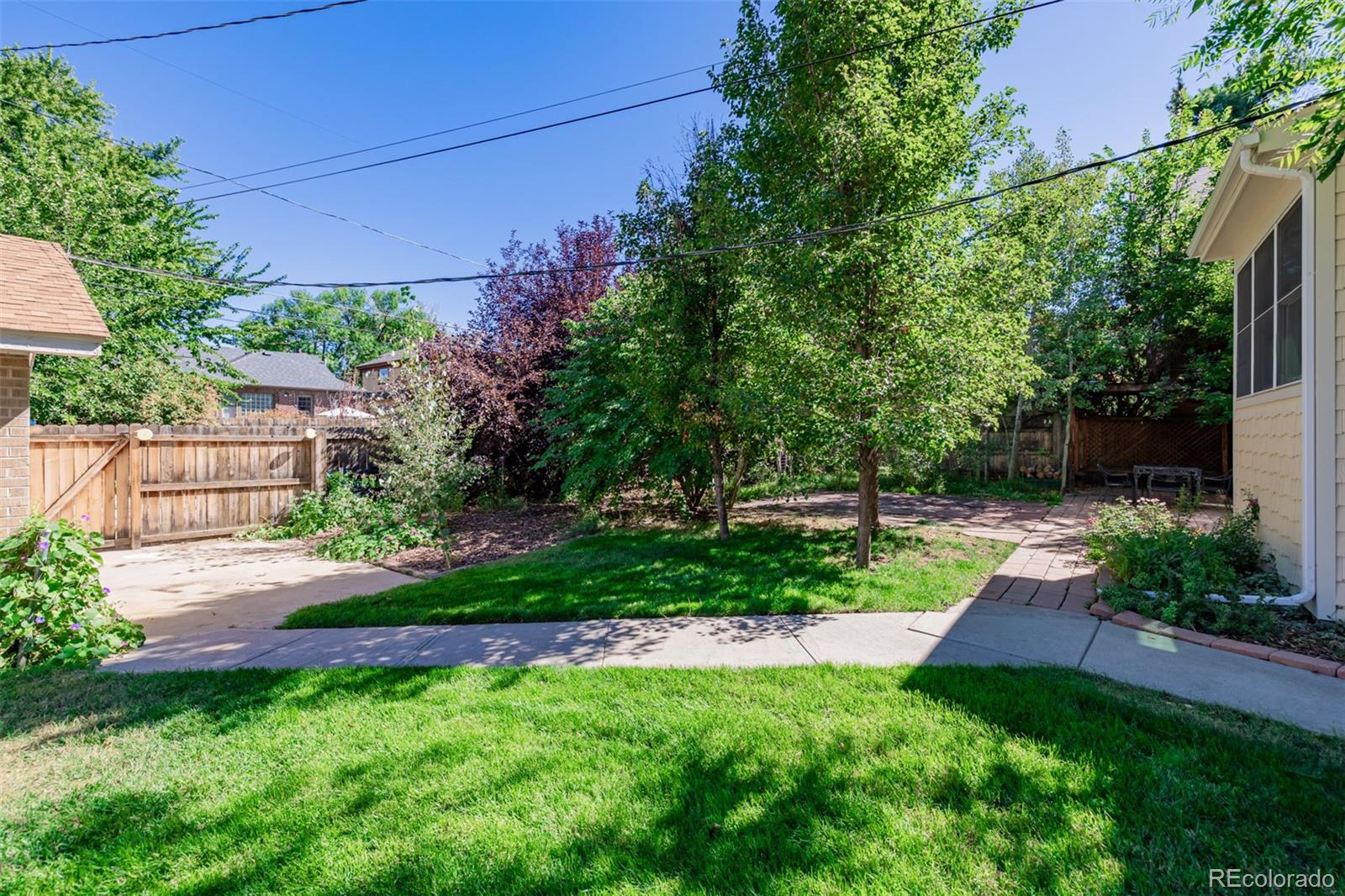 2582 Eudora Street