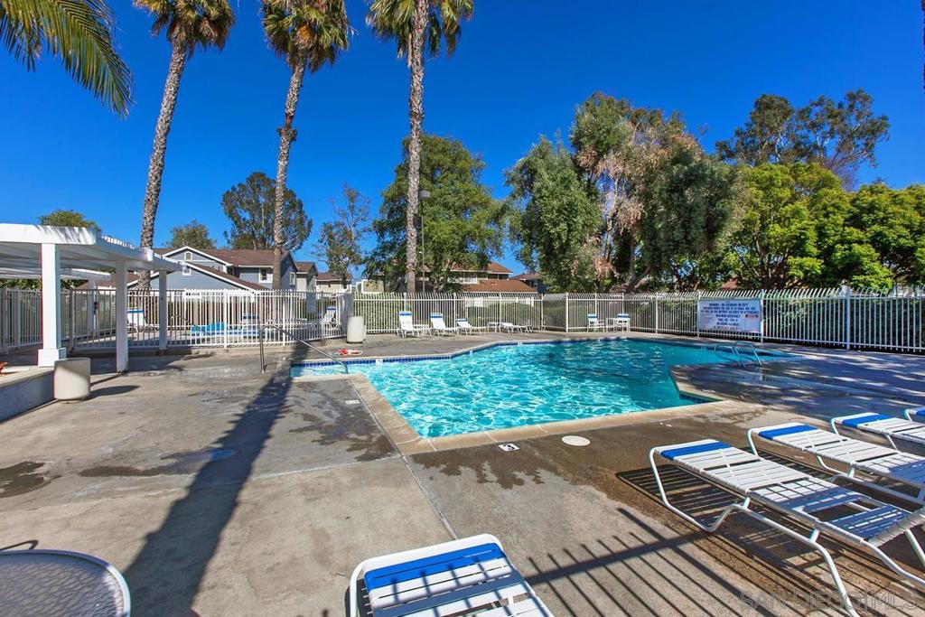 751 Pyramid Point Way