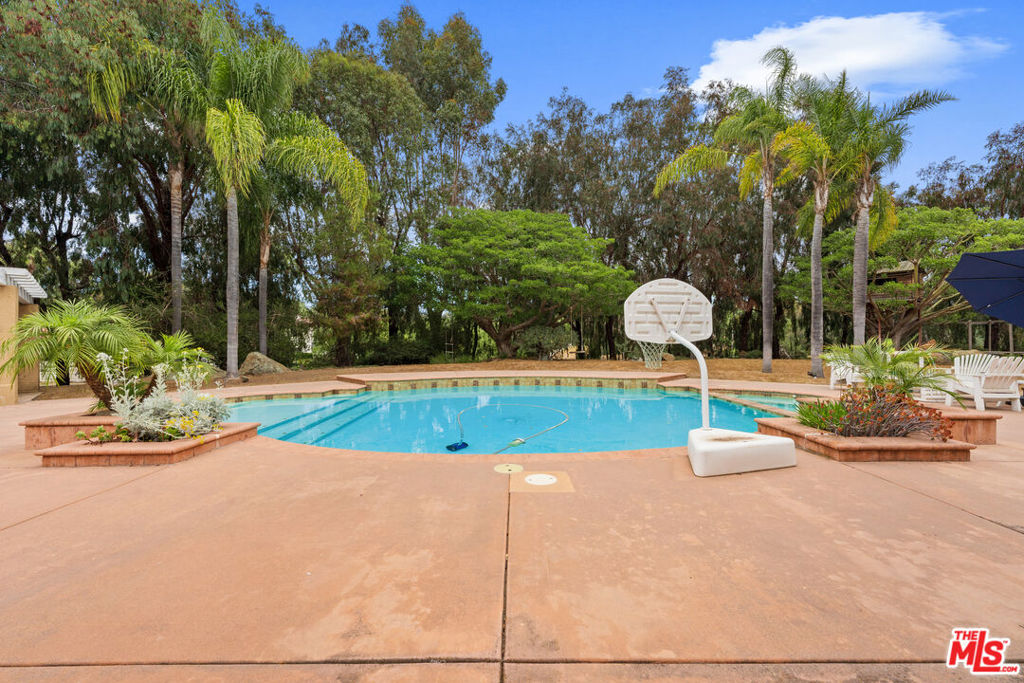 3306 Bumann Road
