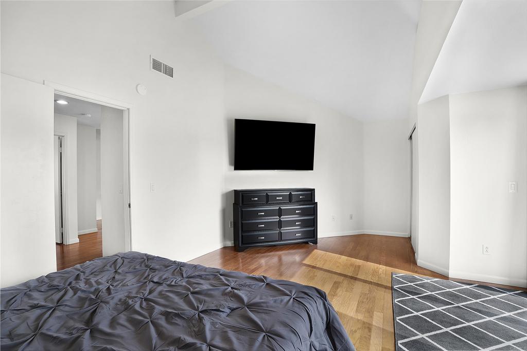 1826 Avenida Sevilla