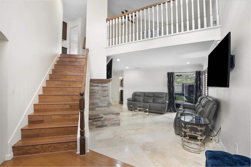 1826 Avenida Sevilla