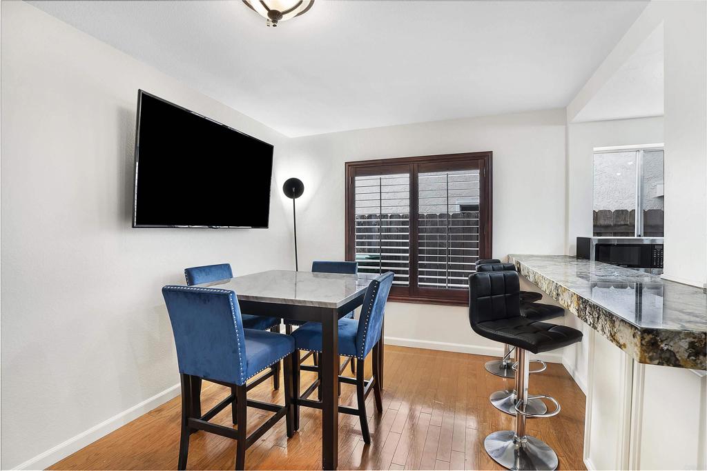 1826 Avenida Sevilla