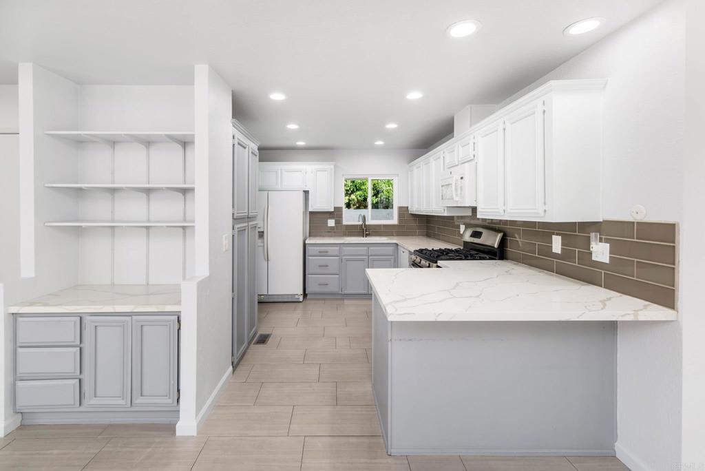 2010 W San Marcos Blvd 23